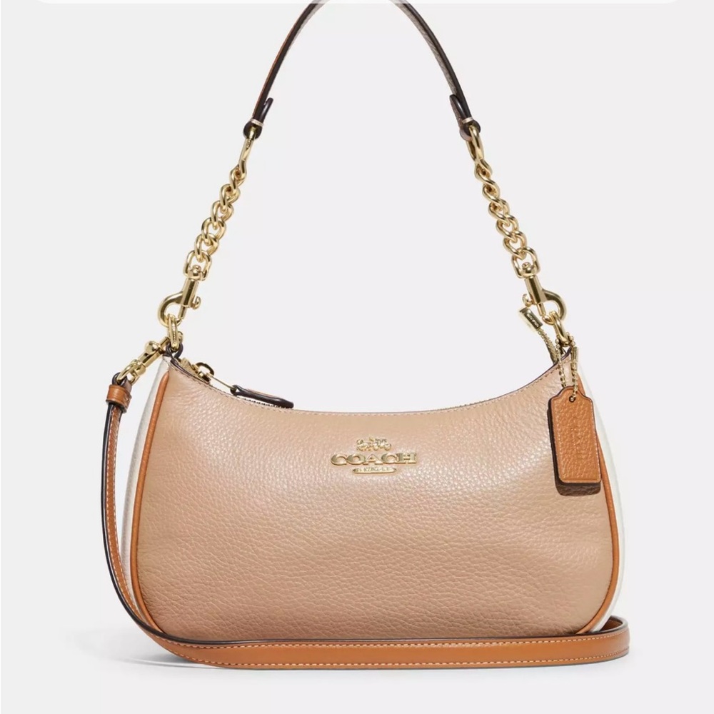 NWT Coach outlet purse with shoulder and crossbody strap